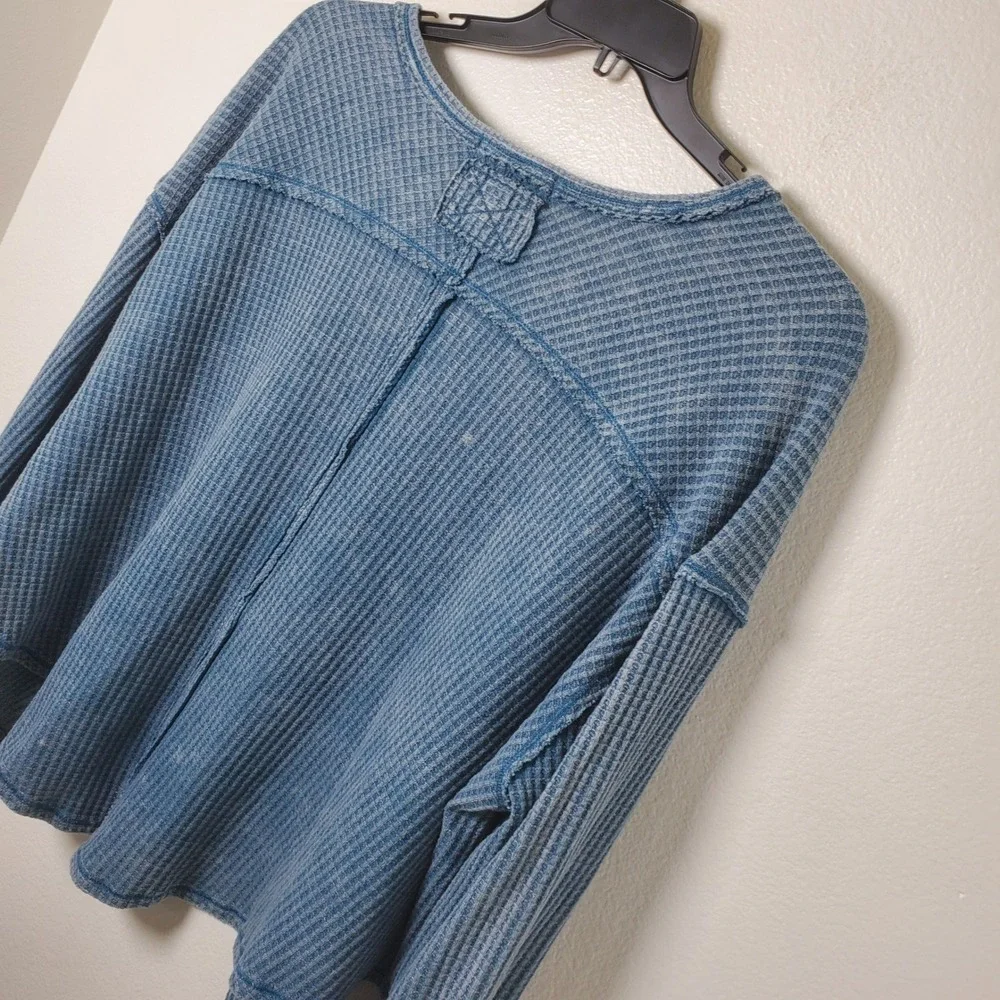Free People We The Free Coraline Indigo Wash Blue Waffle Weave V-Neck Top XS